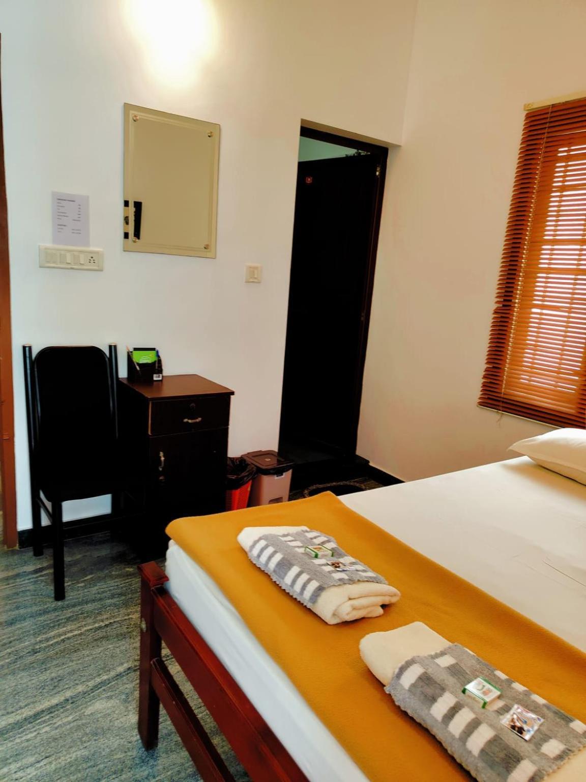 Janatha Homestay Kochi Buitenkant foto